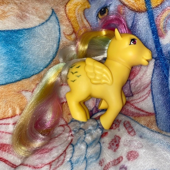 My Little Pony 35th Anniversary Skydancer Pegasus G1 Bridge Direct - Picture 1 of 7